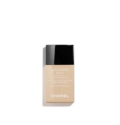 VITALUMIÈRE AQUA Ultra-Light Skin Perfecting Sunscreen Makeup Broad Spectrum SPF 15