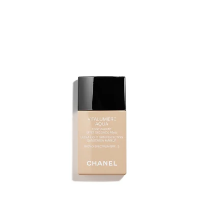 VITALUMIÈRE AQUA Ultra-Light Skin Perfecting Sunscreen Makeup Broad Spectrum SPF 15