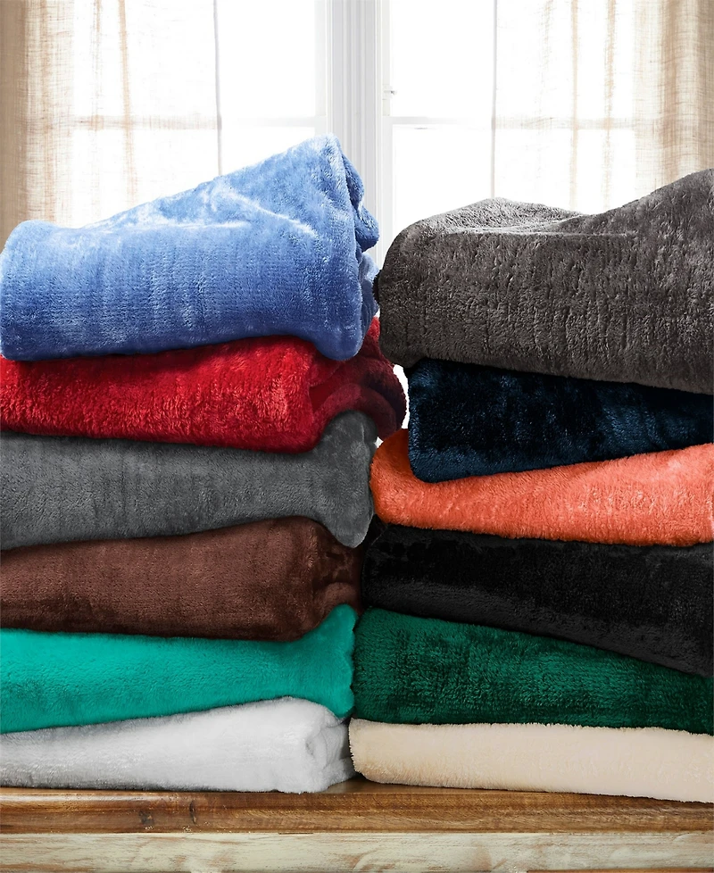 Superior Wrinkle Resistant Plush Fleece Blanket, Full/Queen