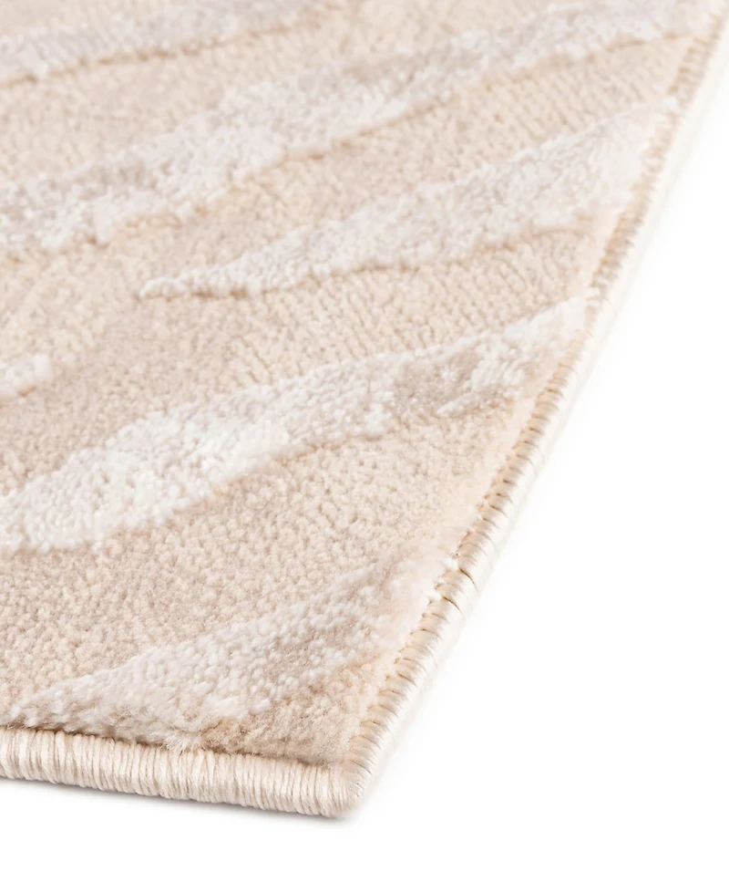Bayshore Home Islin ISL07 5'3" x 8' Area Rug