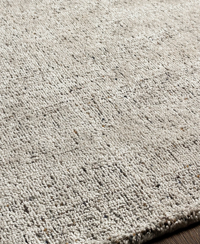 Surya Helen Hle- 6' x 9' Area Rug