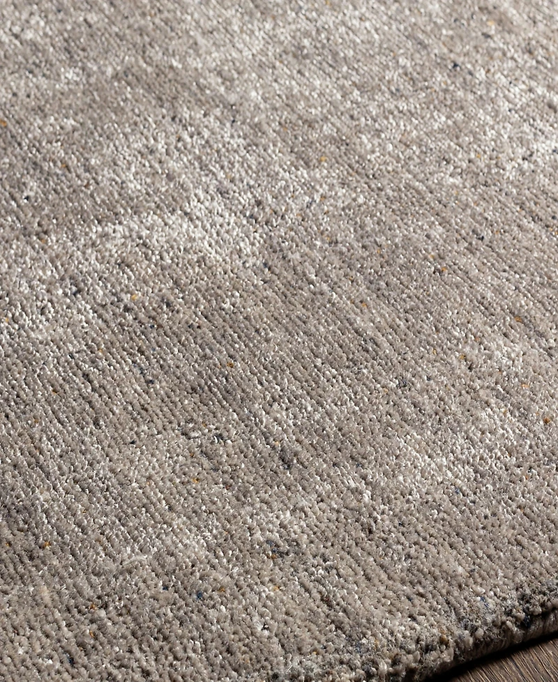 Surya Helen Hle-2306 6' x 9' Area Rug