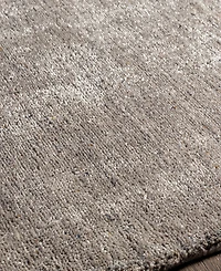 Surya Helen Hle-2306 6' x 9' Area Rug