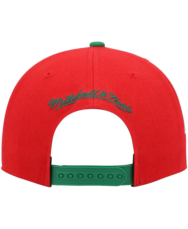 Men's Mitchell & Ness Red and Green Milwaukee Bucks Hardwood Classics Snapback Hat