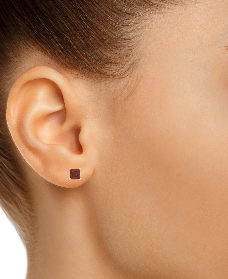 Garnet Square Stud Earrings (1 ct. t.w.) 14k Gold