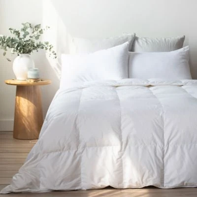 Light Weight 700 fill Power Luxury White Duck Down Comforter
