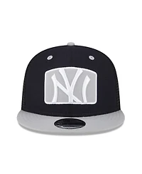 Men's New Era Navy New York Yankees Logo Zoom Trucker 9Fifty Snapback Hat