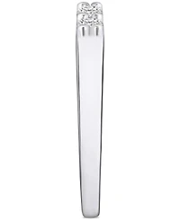 Diamond Five Stone Wedding Band (1/4 ct. t.w.) 14k Gold