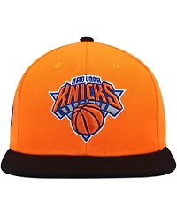 Men's Mitchell & Ness Orange, Black New York Knicks Side Core 2.0 Snapback Hat