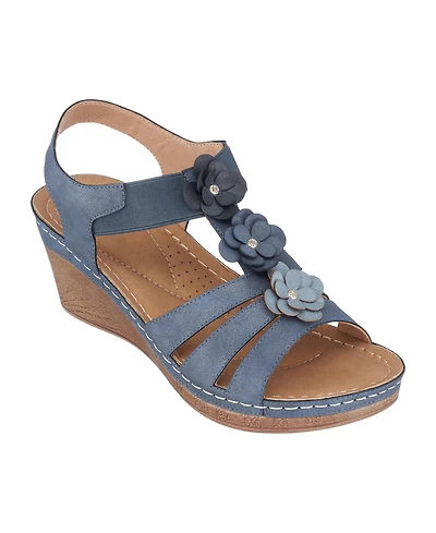 Gc Shoes Women's Beck Flower Detail Wedge Sandals