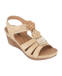 Gc Shoes Women's Beck Flower Detail Wedge Sandals