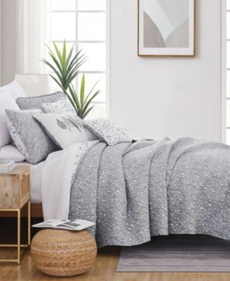 Southshore Fine Linens Botanical Leaves Quilt Sets