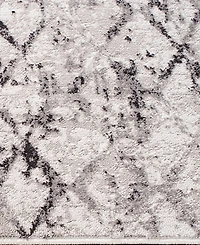 Safavieh Amelia ALA783 5'3" x 7'6" Area Rug