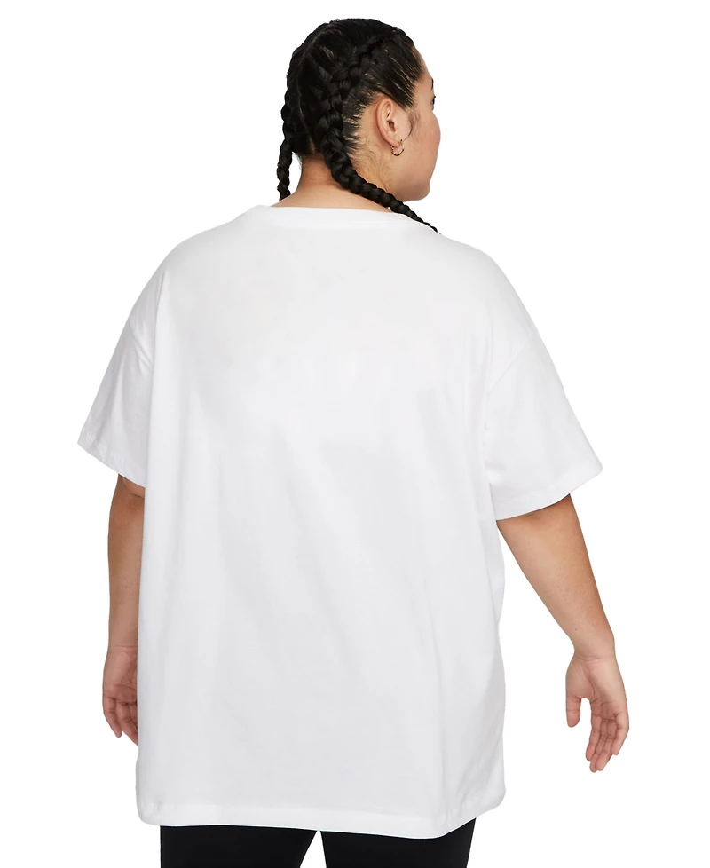 Nike Plus Size Active Sportswear Essential Women's Logo T-Shirt