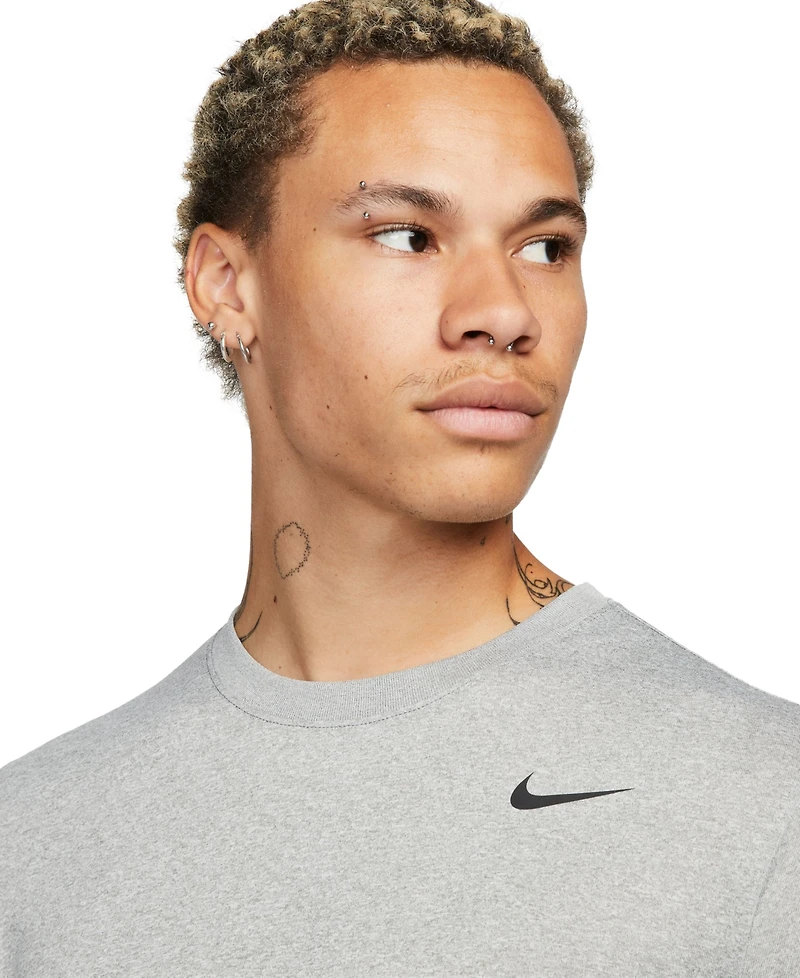 Nike Men's Relaxed-Fit Long-Sleeve Fitness T-Shirt