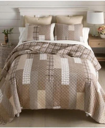 Donna Sharp Highalnd Plaid Reversible 3 Piece Quilt Sets