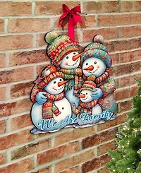 Designocracy Snowman's Family Christmas Wooden Wall Decor Door Decor G. DeBrekht