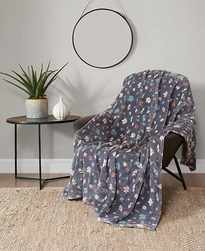Lucky Brand Floral Tossed Blooms Plush Throw, 50" x 70"