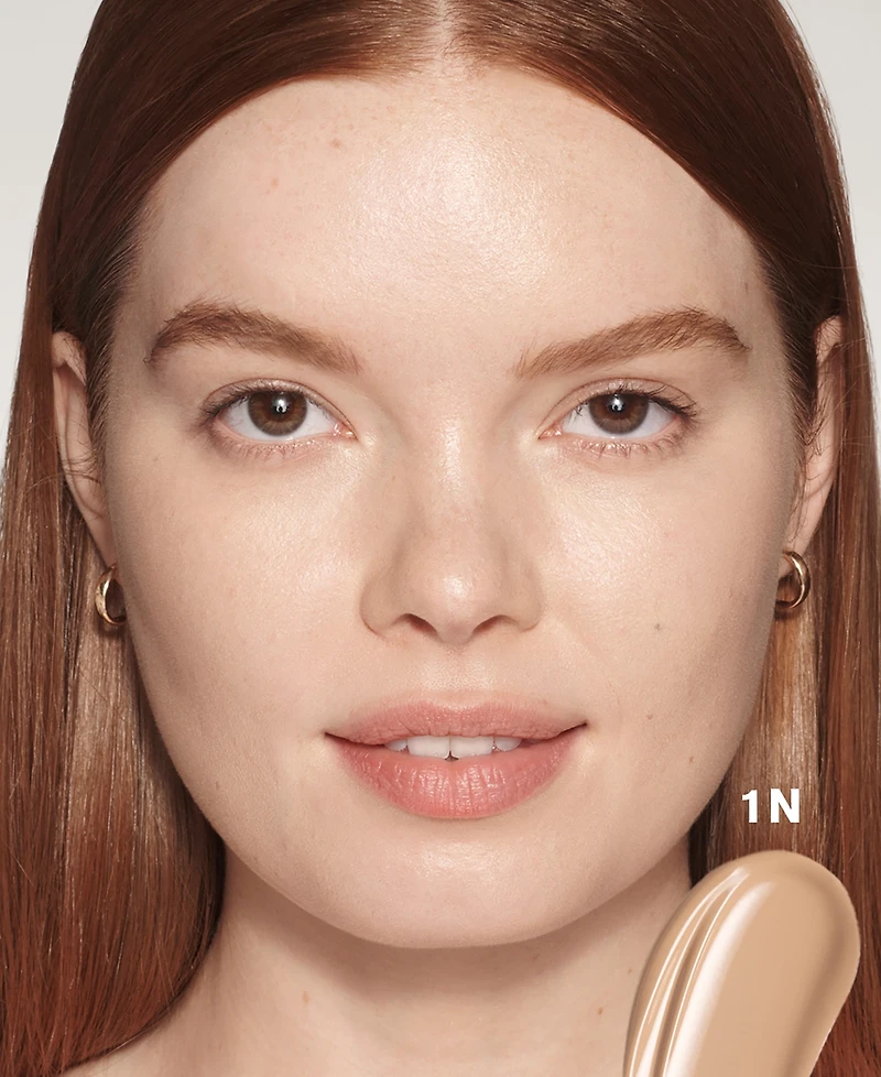 Futurist Soft Touch Brightening Skincealer Concealer with Vitamin C