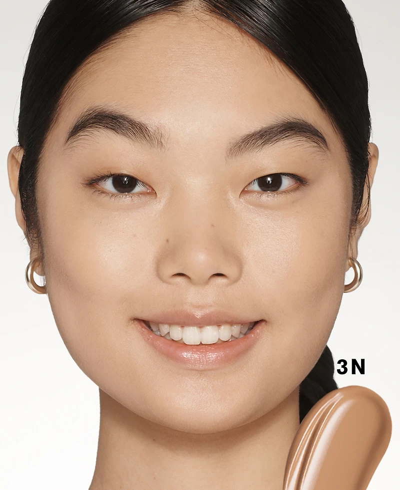 Futurist Soft Touch Brightening Skincealer Concealer with Vitamin C