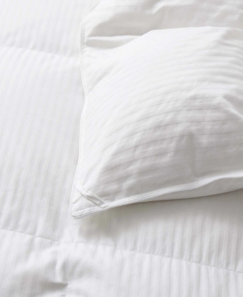 UNIKOME800 Fill Power European White Down Mediumweight Duvet, King