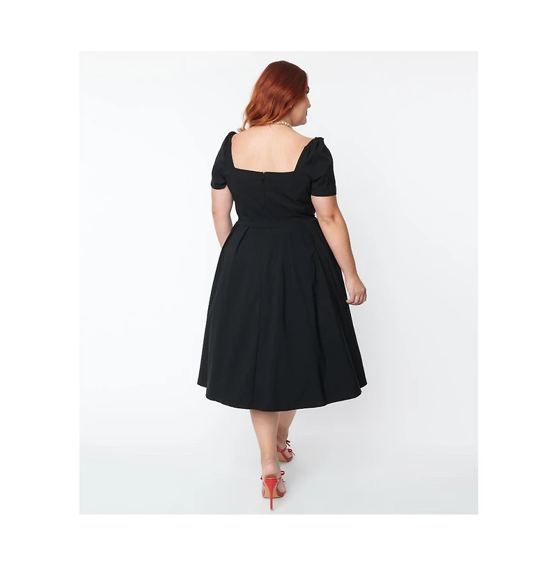 Unique Vintage Plus Short Sleeve Sweetheart Midge Swing Dress