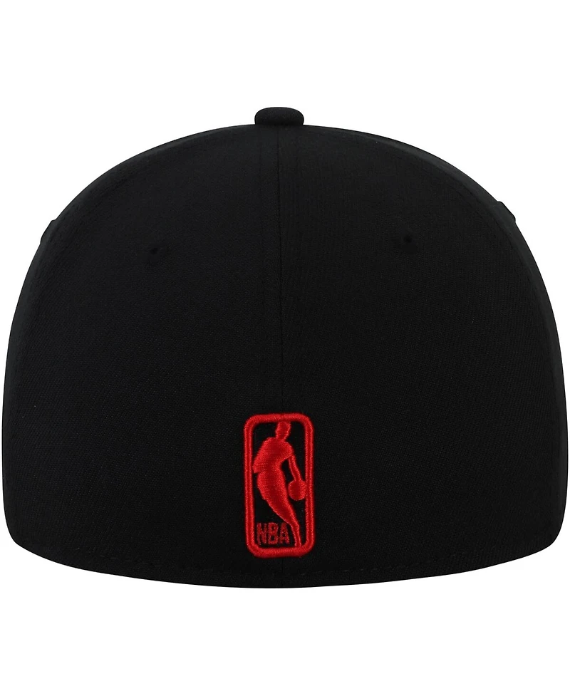 Men's New Era Black Toronto Raptors Team Classic 39THIRTY Flex Hat