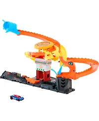 Hot Wheels City Pizza Slam Cobra Attack Playset with 1:64 Scale Toy Car