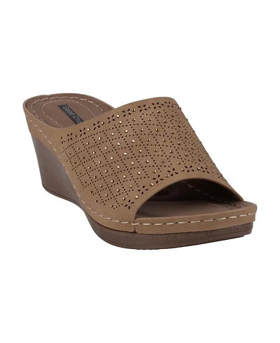 Gc Shoes Women's Atlanta Studded Comfort Wedge Sandals