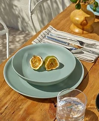 Year Day Outdoor Dinnerware Collection