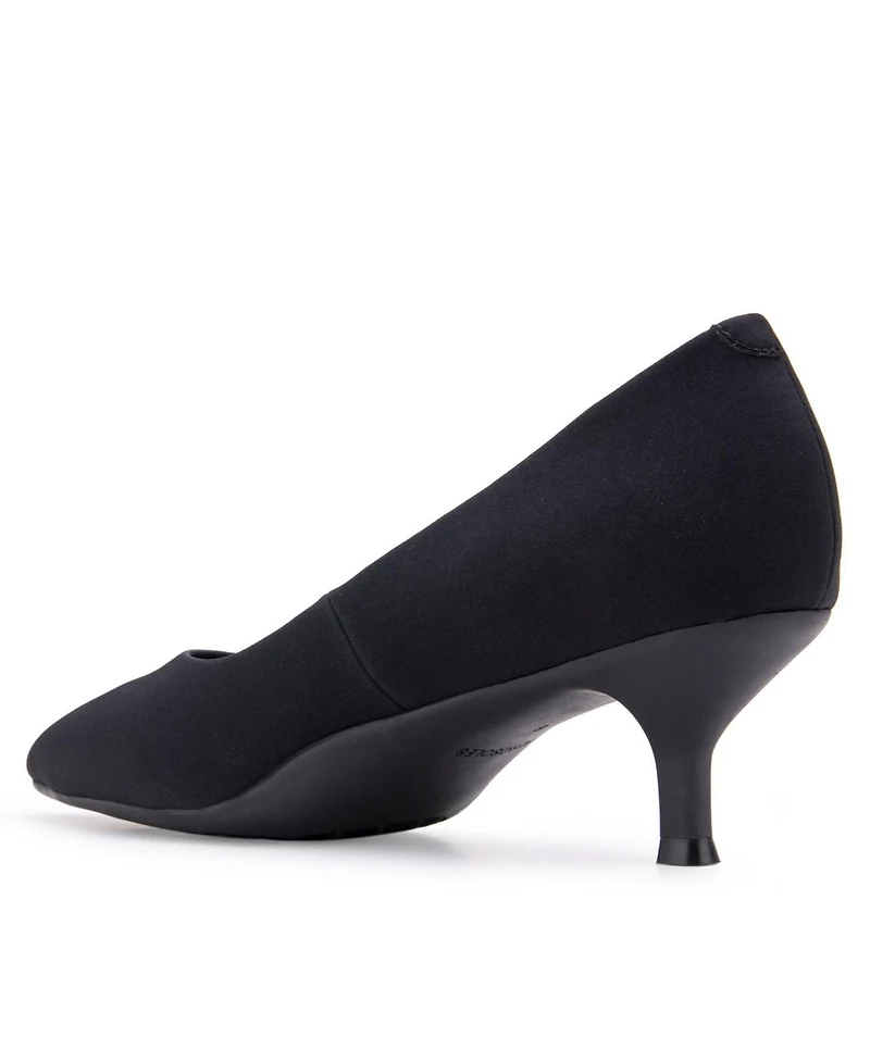 Aerosoles Women's Ludlow Closed Toe Kitten Heel