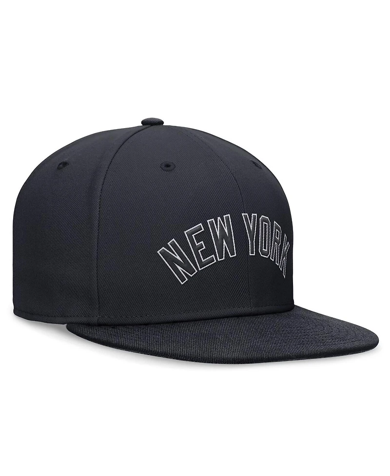 Men's Nike Navy New York Yankees Evergreen Performance Fitted Hat