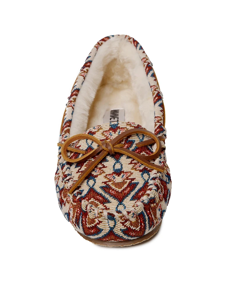 Minnetonka Women's Cally Patterned Slippers