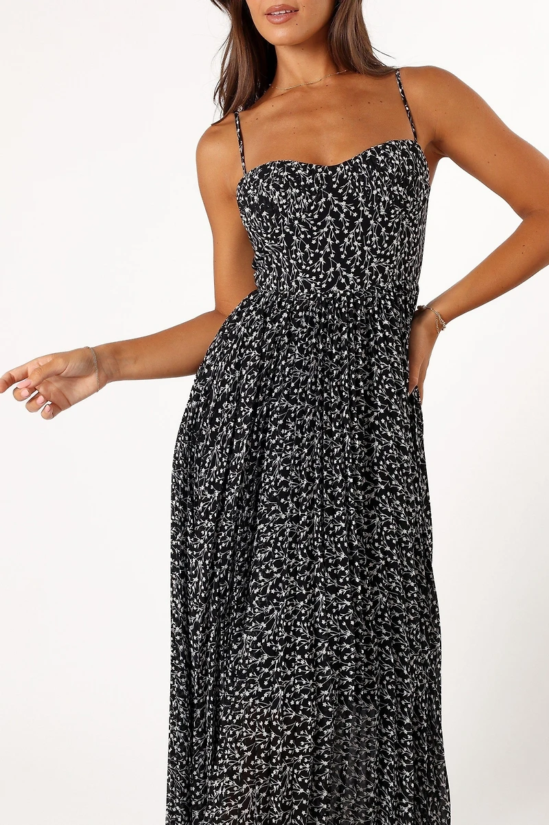 Petal and Pup Women's Achanti Pleated Maxi Dress