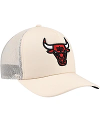Mitchell & Ness Men's Cream Chicago Bulls Trucker Adjustable Hat