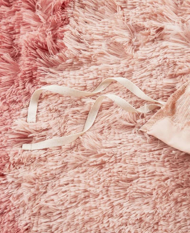 Intelligent Design Cassie Faux Fur -Pc. Duvet Cover Set