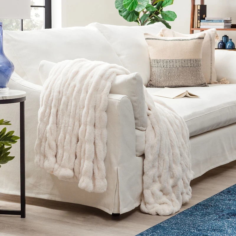 Chanasya Premium Ruched Faux Fur Throw Blanket - Luxurious