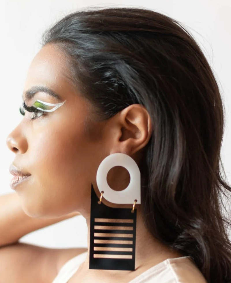 Swanky Designs Set the Bar Drop Earrings