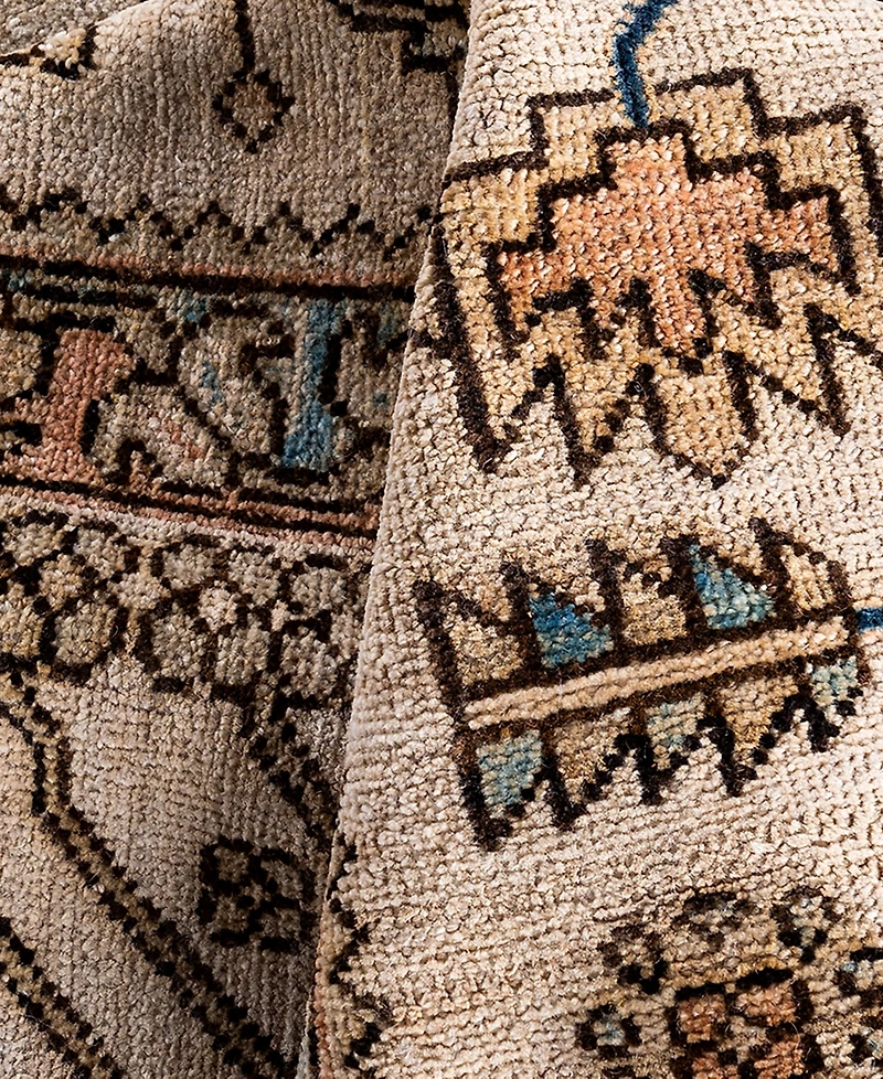 Adorn Hand Woven Rugs Serapi M1993 8'10"x11'10" Area Rug