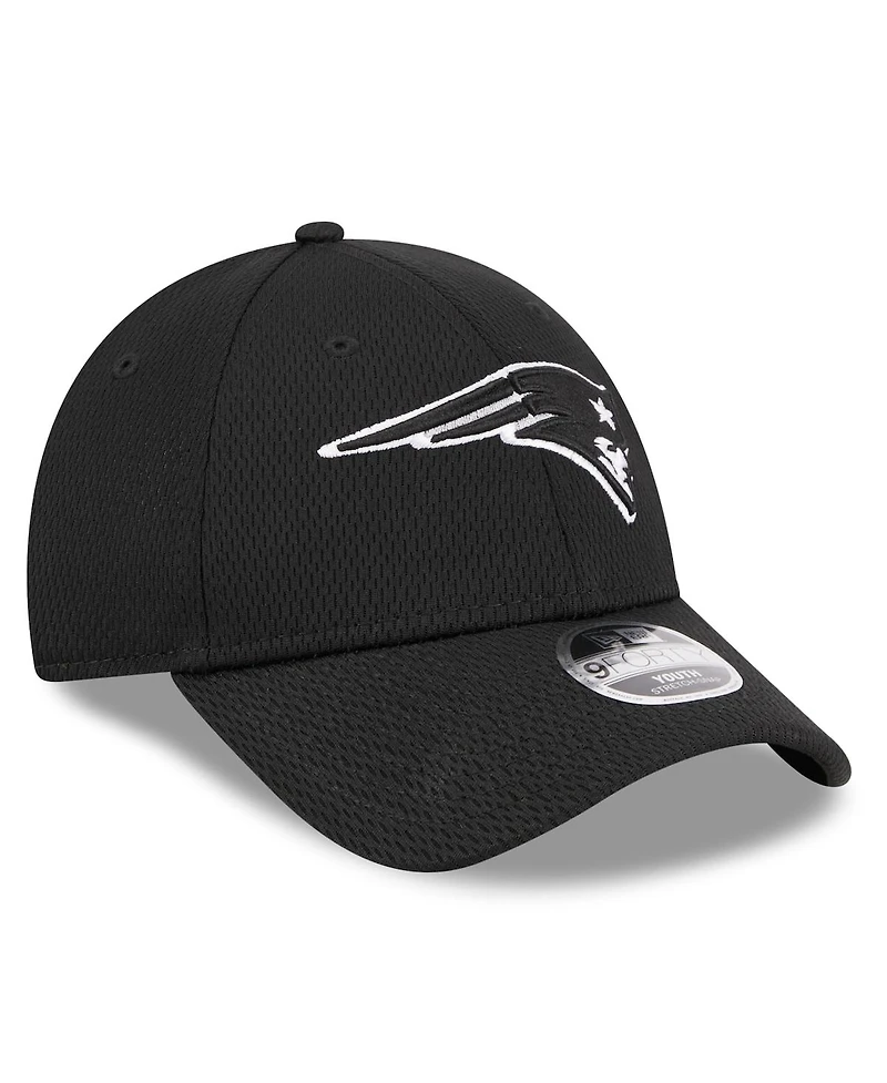 New Era Big Boys and Girls Black New England Patriots Main B-Dub 9FORTY Adjustable Hat