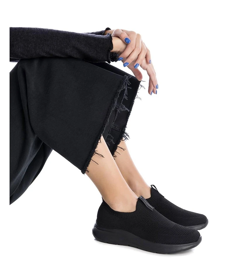 Women's Comfort Sneakers By Xti