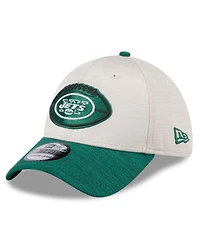 New Era Men's Stone/Green York Jets 2024 Sideline Historic 39THIRTY Flex Hat
