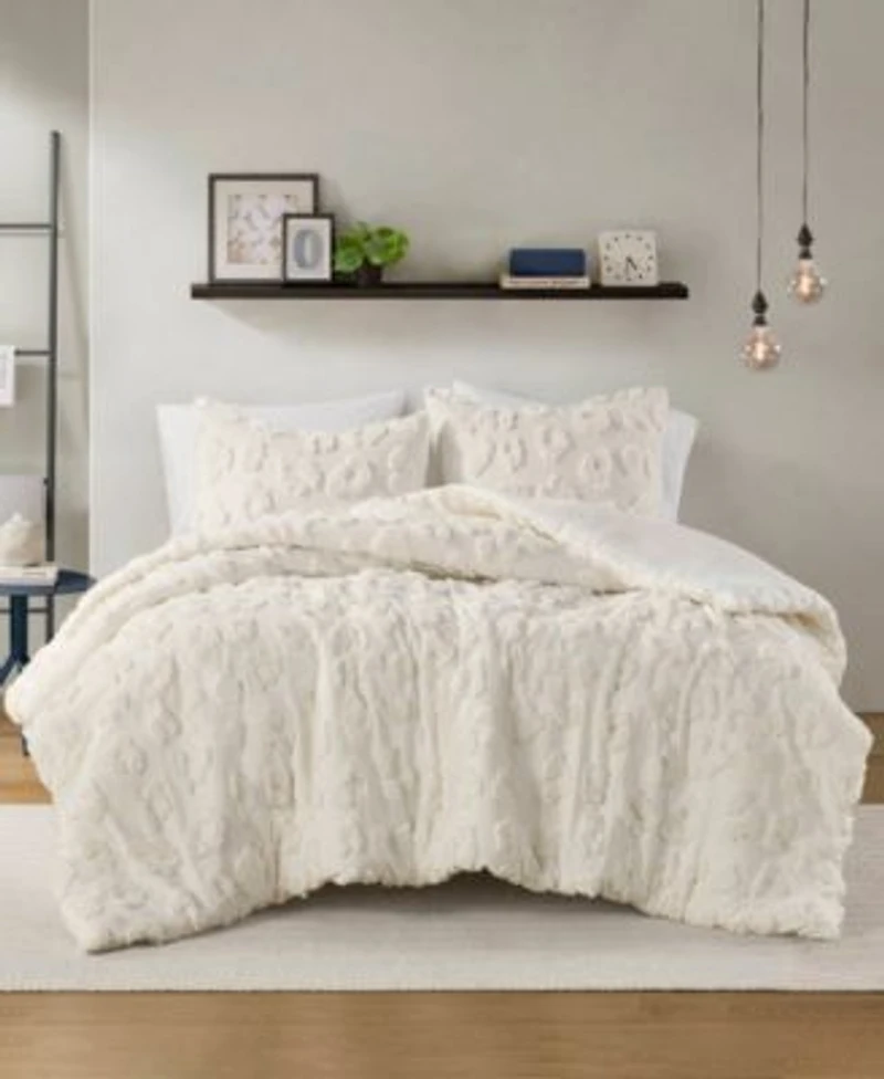 Intelligent Design Larissa Chenille Comforter Sets