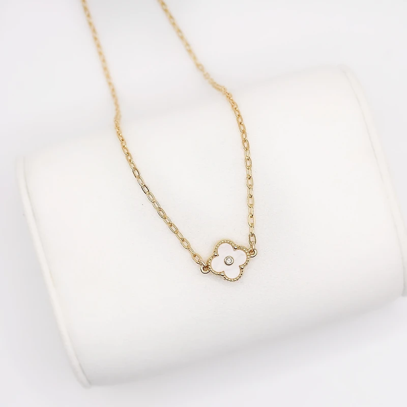 Bowood Lane Non-Tarnishing Mother of Pearl Clover Necklace