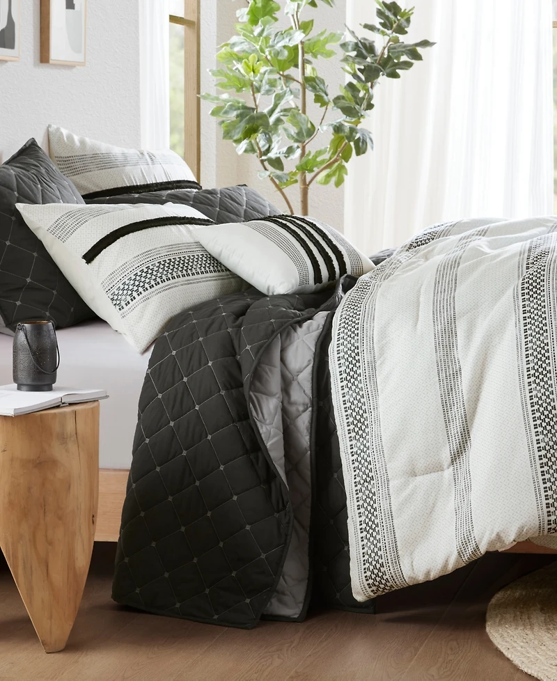 Madison Park Carolina Stripe 7-Pc. Comforter Set, King/California King