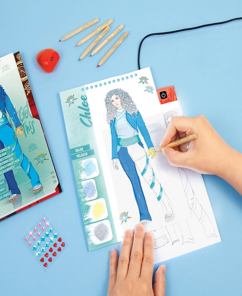 Make It Real Descendants 4 Digital Light Board Fashion Sketching Set