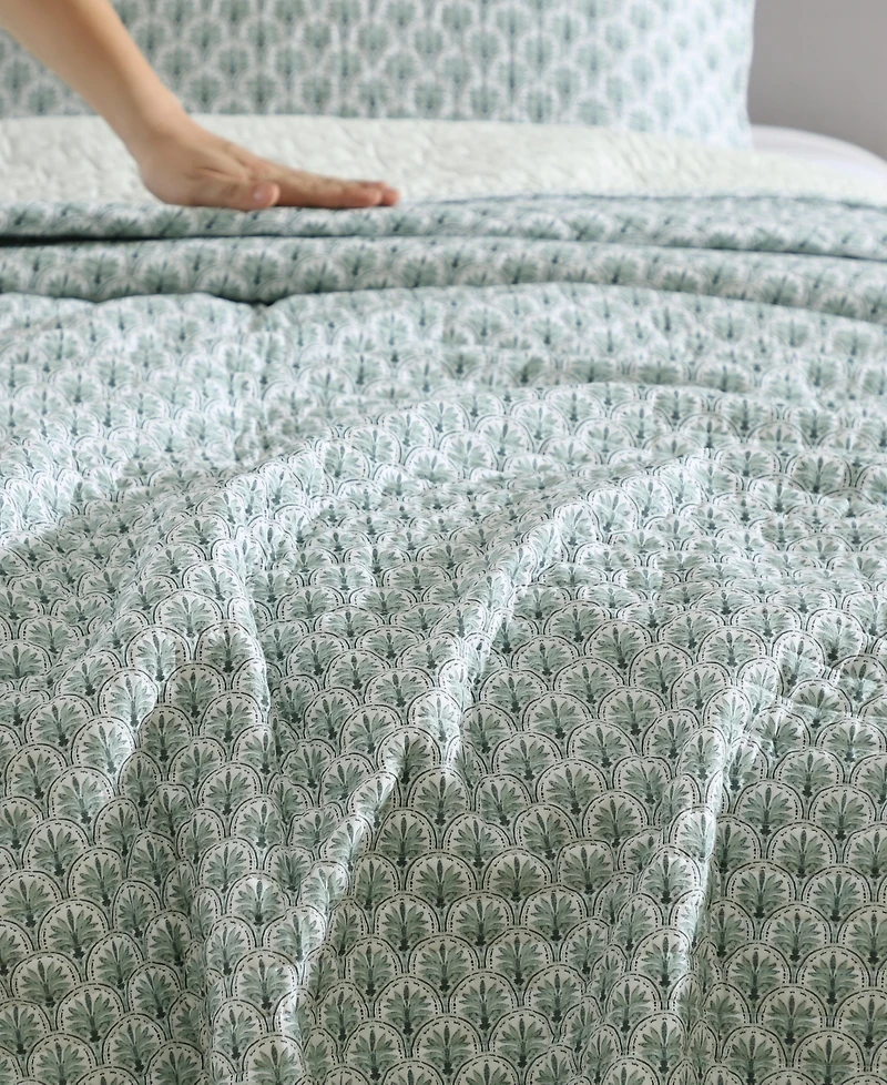 Tommy Bahama Home Coastal Batik Reversible 3-Pc. Quilt Set, Full/Queen
