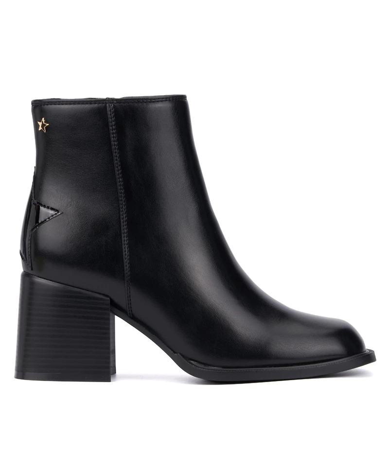Olivia Miller Women's Star Ankle Boots