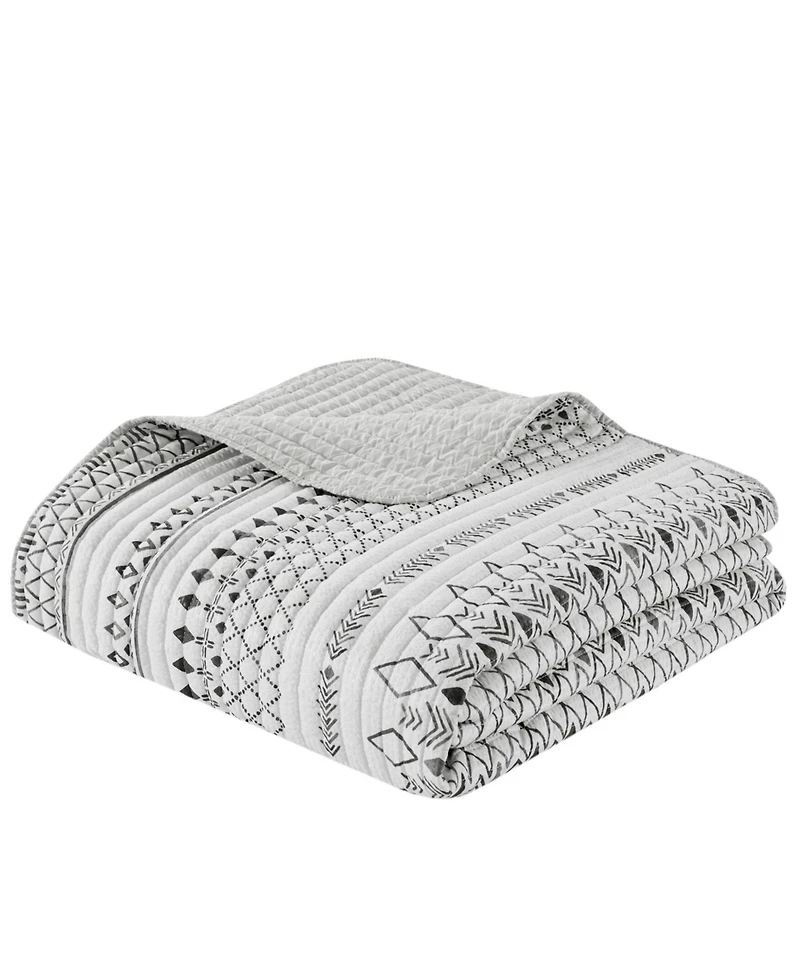 Madison Park Fraser Reversible Printed Microfiber Seersucker 3-Pc. Quilt Set, King/California King