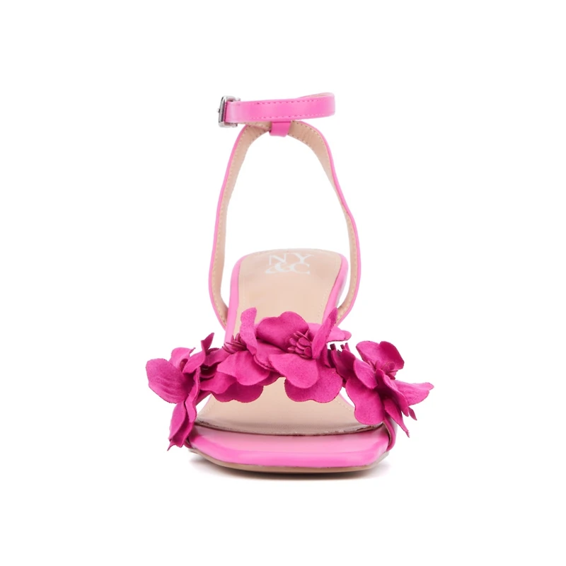 Women's Gwendolyn Kitten Heel